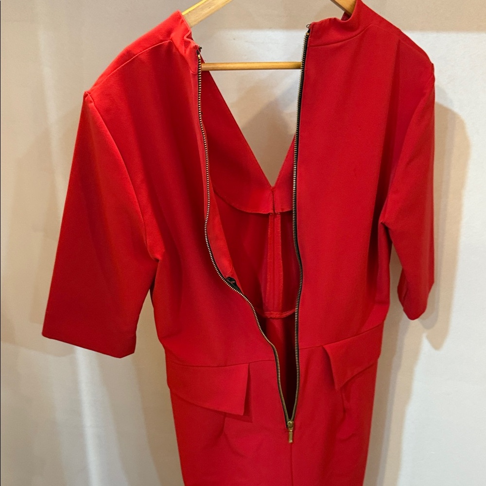 Elegant Red Women's Dress - Picture 9 of 12